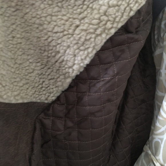 Genuine Leather Sherpa Fur Jacket. Size S - Picture 5 of 7